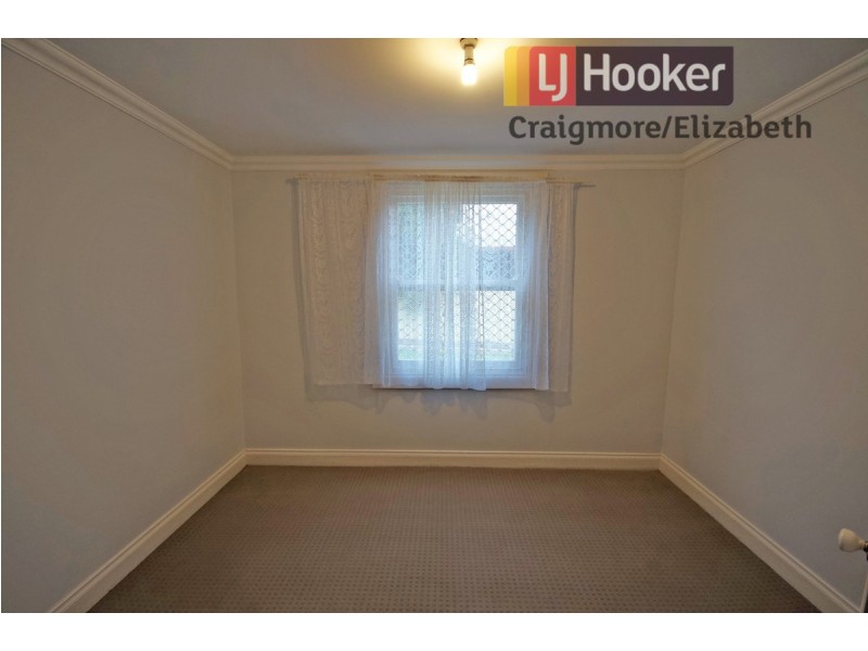 8 McKenzie Road, Elizabeth Downs SA 5113