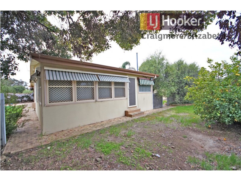 8 McKenzie Road, Elizabeth Downs SA 5113