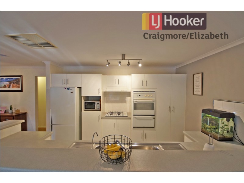 11 Chestnut Grove, Hillbank SA 5112