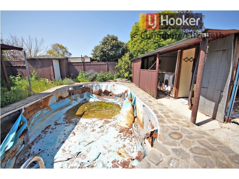 10 Dauntless Crescent, Elizabeth Downs SA 5113