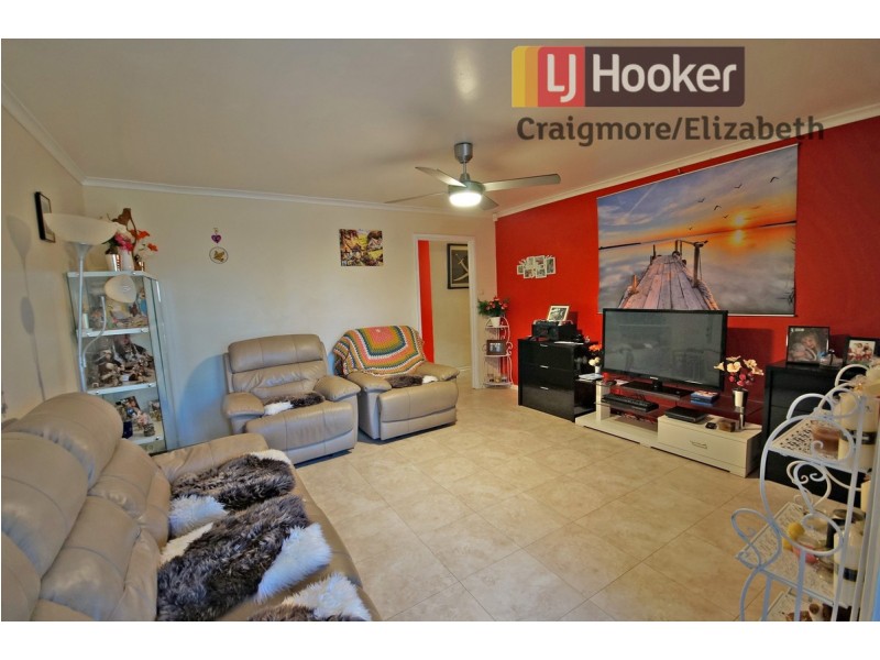 42 Warooka Crescent, Smithfield SA 5114