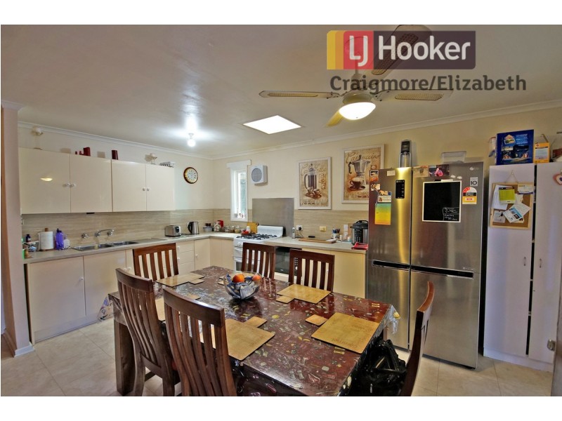 42 Warooka Crescent, Smithfield SA 5114