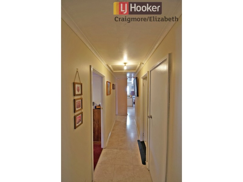 42 Warooka Crescent, Smithfield SA 5114