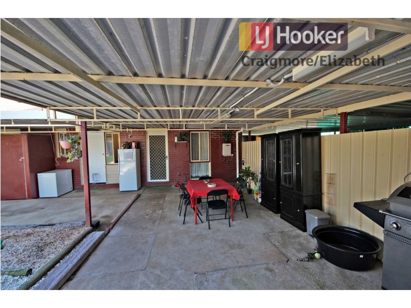 42 Warooka Crescent, Smithfield SA 5114