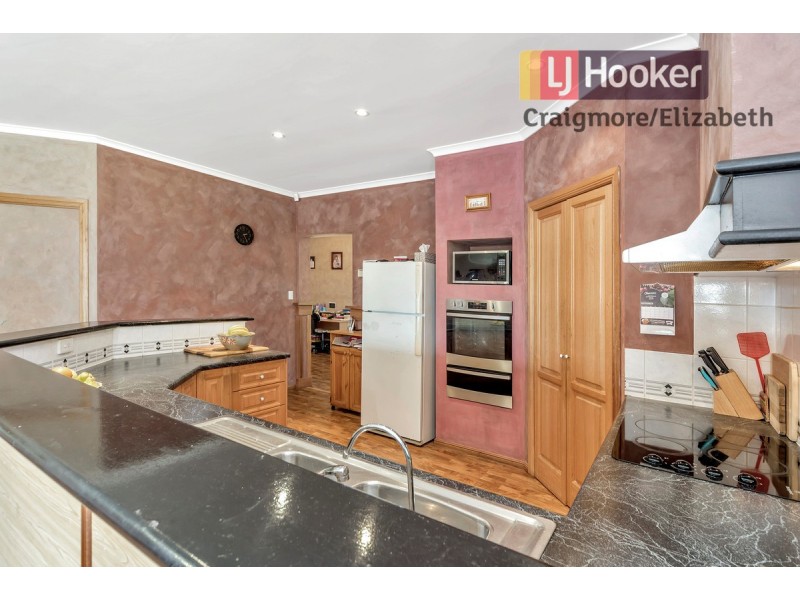 5 Sarah Candace Court, Munno Para West SA 5115