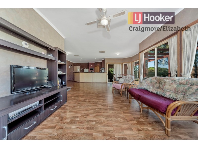 5 Sarah Candace Court, Munno Para West SA 5115