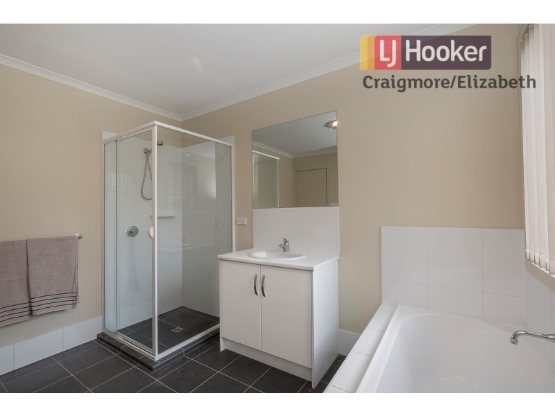 31 Main Coast Road, Pine Point SA 5571