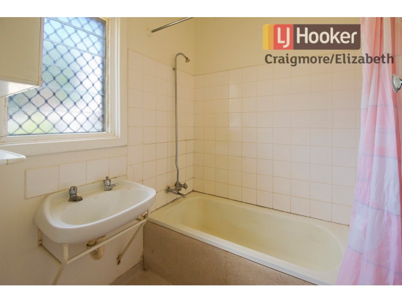 16 Stone Road, Elizabeth Downs SA 5113