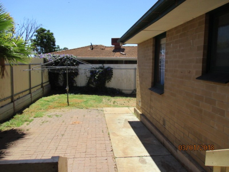 30 Burford Street, Elizabeth Downs SA 5113