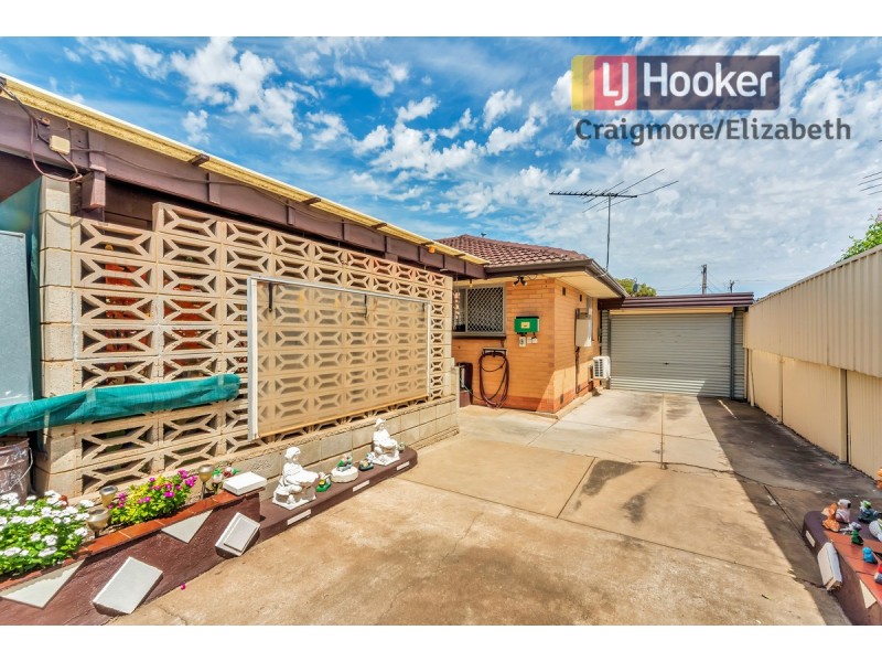 8 Valda Road, Para Hills SA 5096
