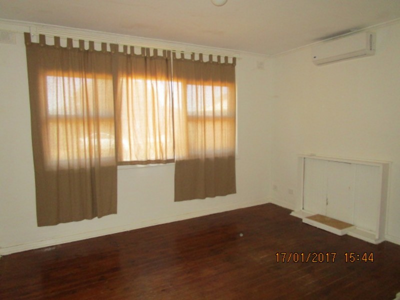 30 Roberts Crescent, Smithfield Plains SA 5114