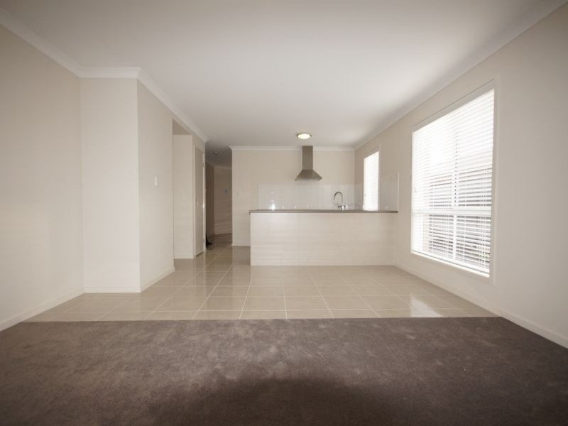 14 St Georges Way, Blakeview SA 5114