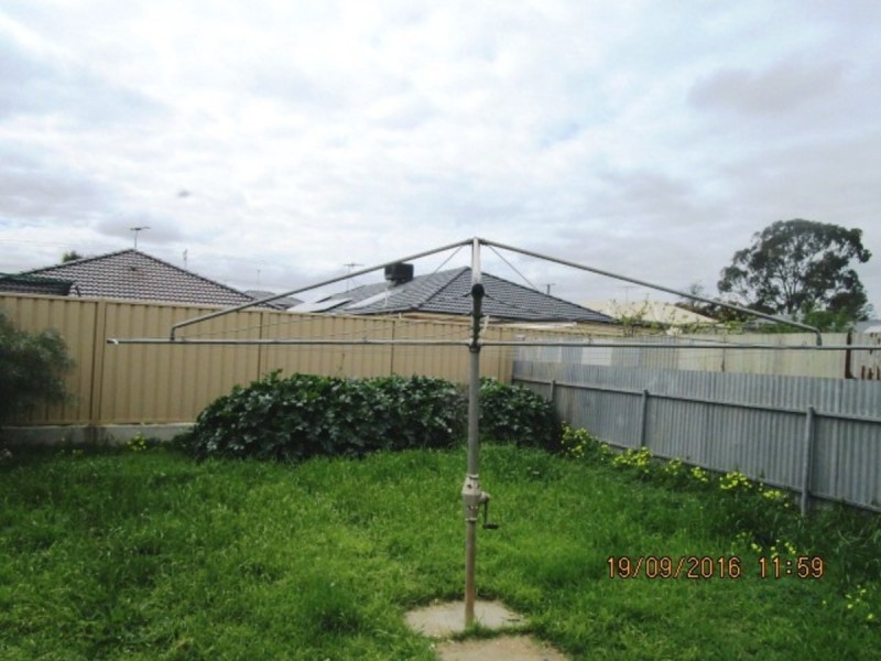 18 Small Crescent, Smithfield Plains SA 5114