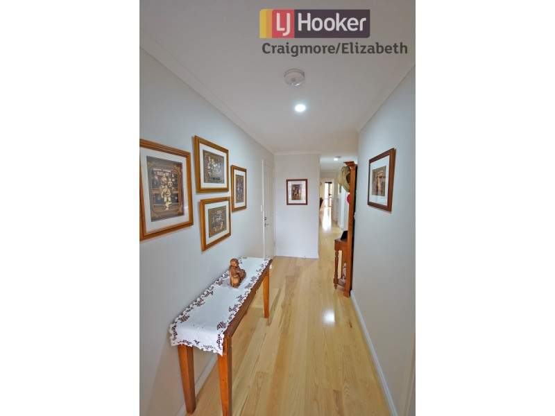 60 Edward John Parade, Penfield SA 5121