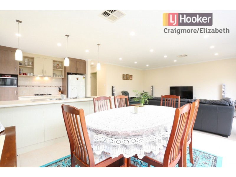 10 Jindabyne Street, Andrews Farm SA 5114