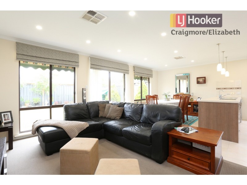 10 Jindabyne Street, Andrews Farm SA 5114