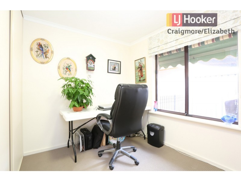 10 Jindabyne Street, Andrews Farm SA 5114