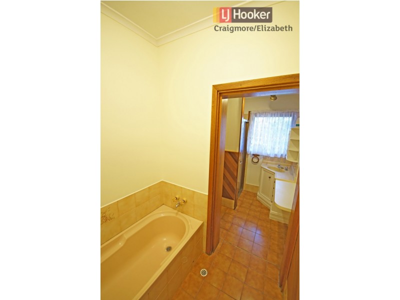 22 Midway Road, Elizabeth East SA 5112