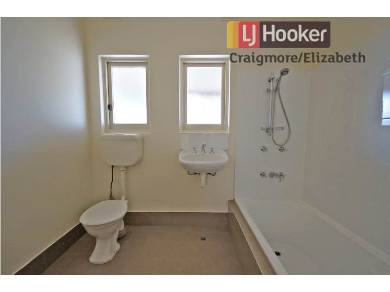 10 Bloomfield Crescent, Elizabeth Downs SA 5113