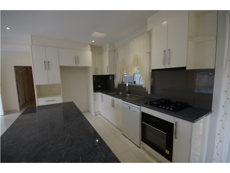 7 Crabb Road, Smithfield Plains SA 5114