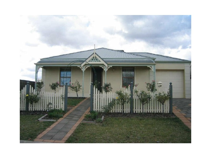 6 Glenmore Close, Greenwith SA 5125