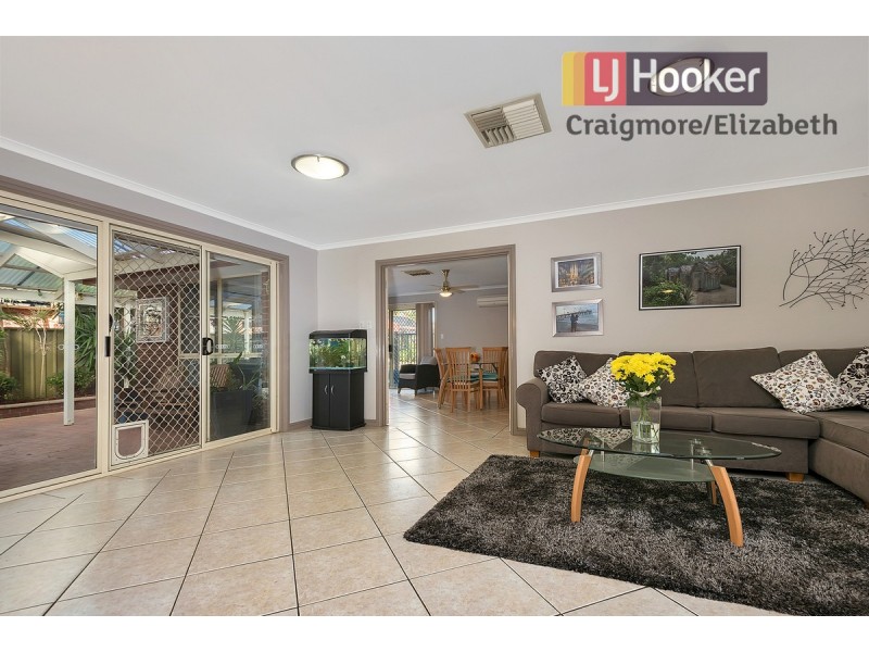 11 Dawn Close, Andrews Farm SA 5114