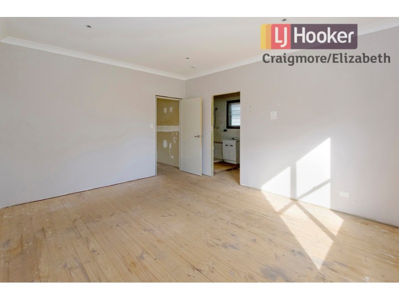 16 McKenzie Road, Elizabeth Downs SA 5113