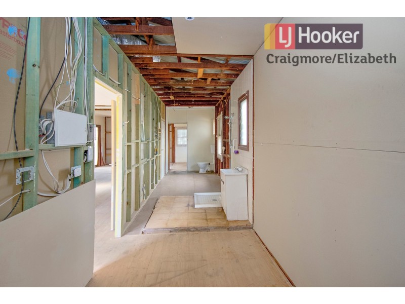 16 McKenzie Road, Elizabeth Downs SA 5113