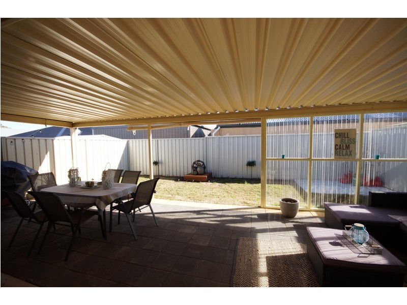 17 Costa Street, Munno Para West SA 5115