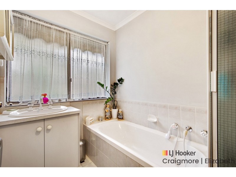 14 Sterling Court, Smithfield Plains SA 5114