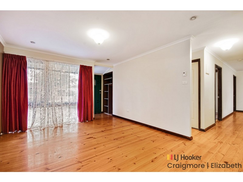 18 Noora Crescent, Munno Para SA 5115