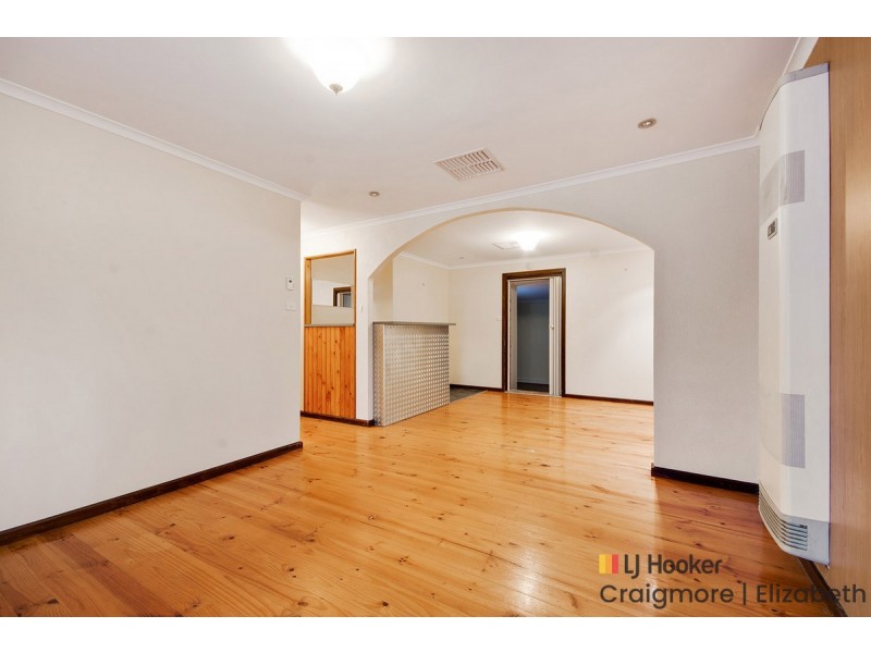 18 Noora Crescent, Munno Para SA 5115