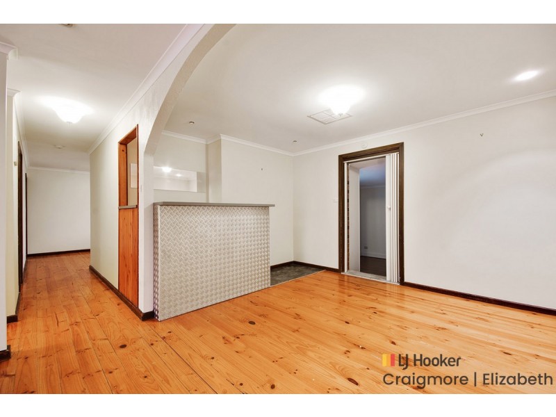 18 Noora Crescent, Munno Para SA 5115