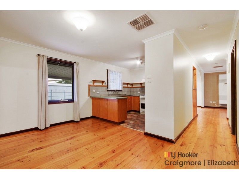 18 Noora Crescent, Munno Para SA 5115
