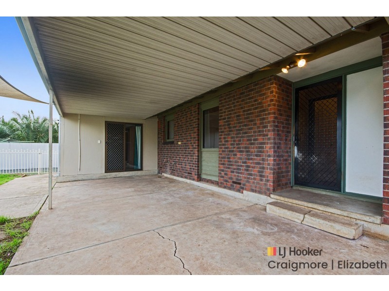 18 Noora Crescent, Munno Para SA 5115