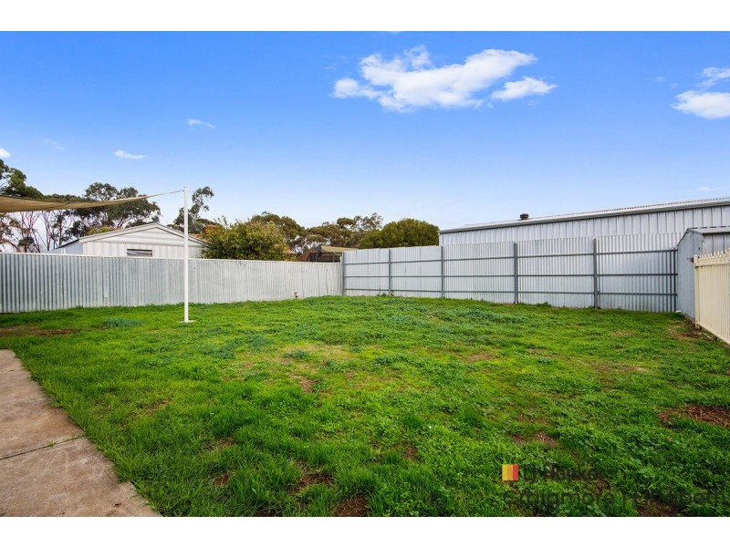 18 Noora Crescent, Munno Para SA 5115