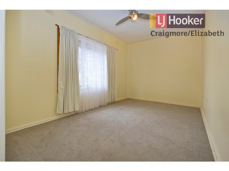 11 Barton Road, Elizabeth Downs SA 5113