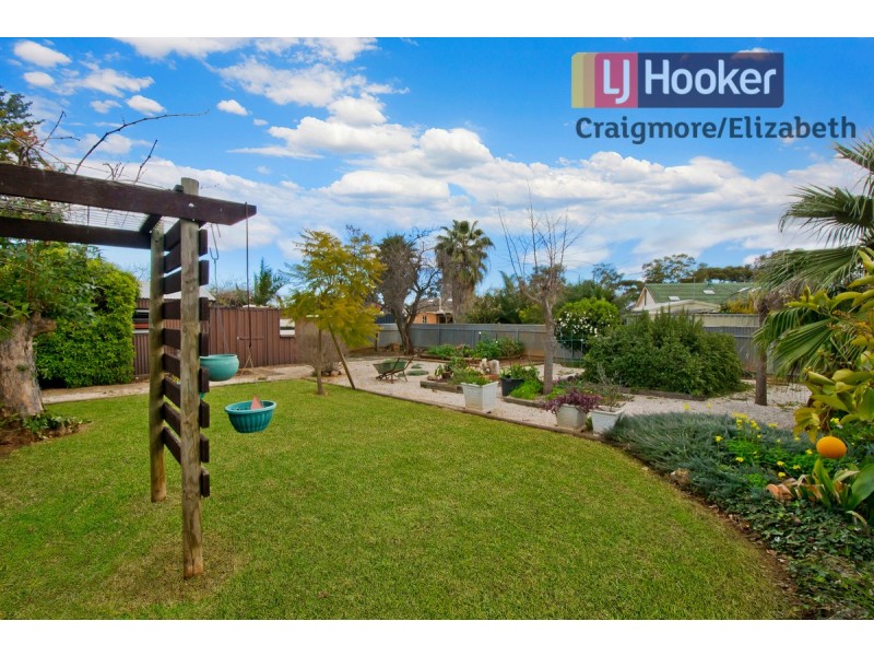 11 Barton Road, Elizabeth Downs SA 5113