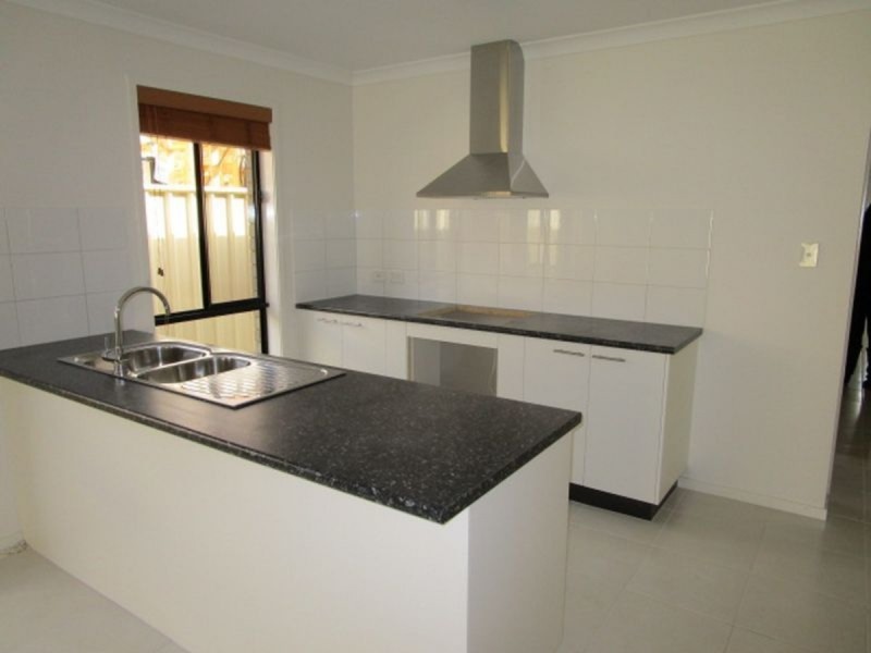 42 Valiant Road, Munno Para West SA 5115