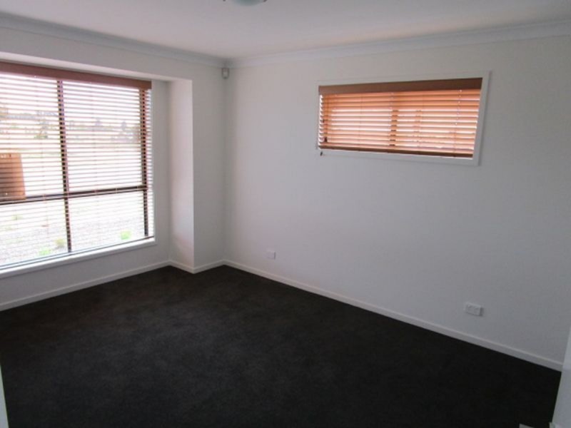 42 Valiant Road, Munno Para West SA 5115