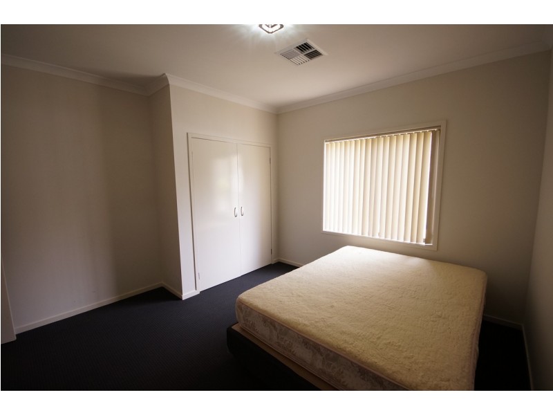 17 Roxburgh Crescent, Blakeview SA 5114