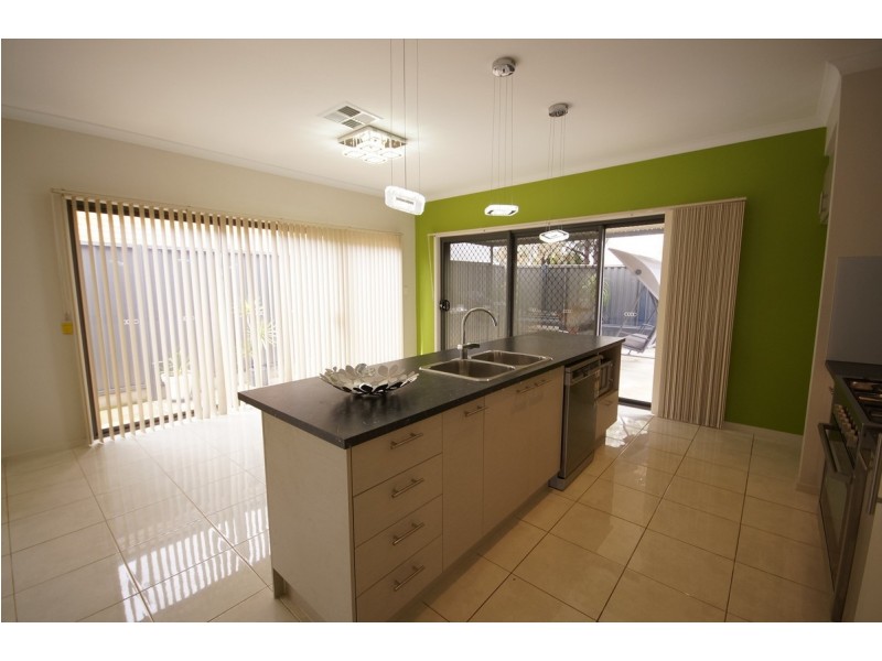 17 Roxburgh Crescent, Blakeview SA 5114