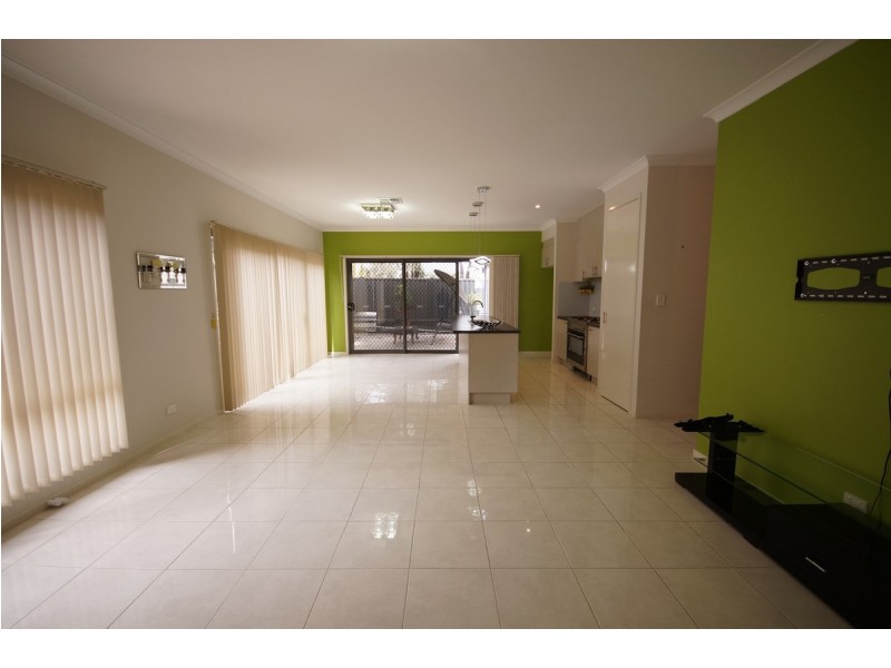 17 Roxburgh Crescent, Blakeview SA 5114