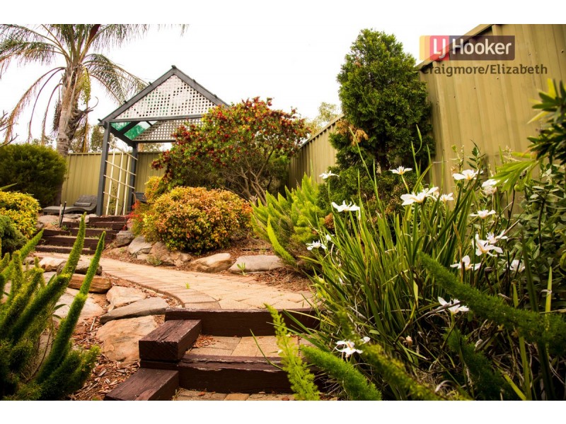 24 Jenolan Crescent, Hillbank SA 5112