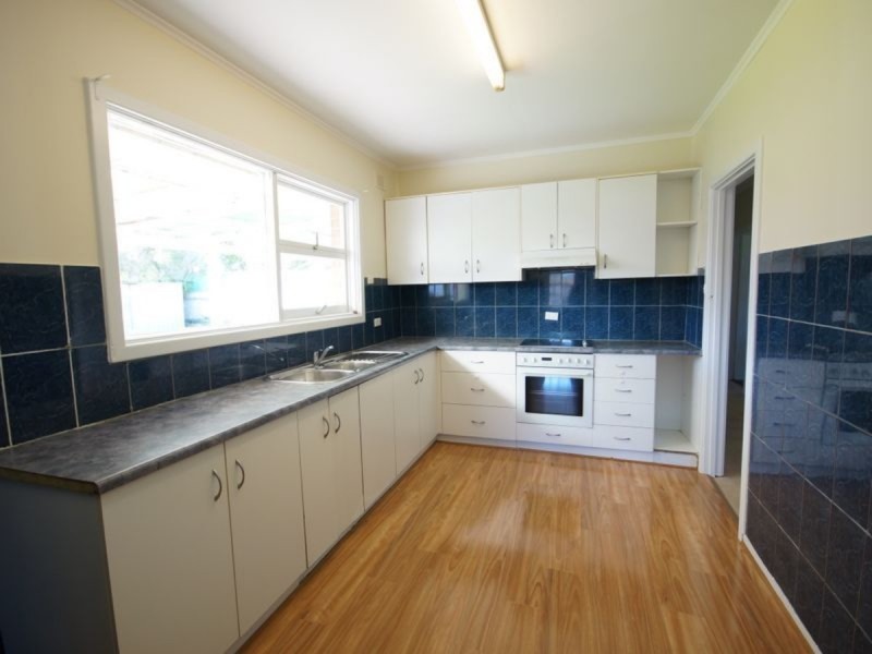 16 Marshalsea Road, Elizabeth Park SA 5113