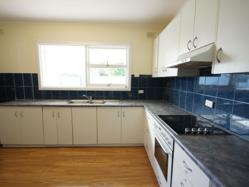 16 Marshalsea Road, Elizabeth Park SA 5113