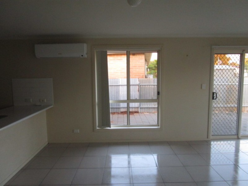 2 Kentish Road, Elizabeth Downs SA 5113