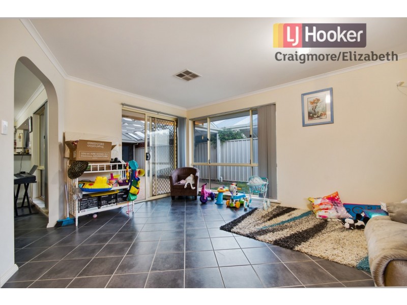 8 Hannah Road, Munno Para West SA 5115