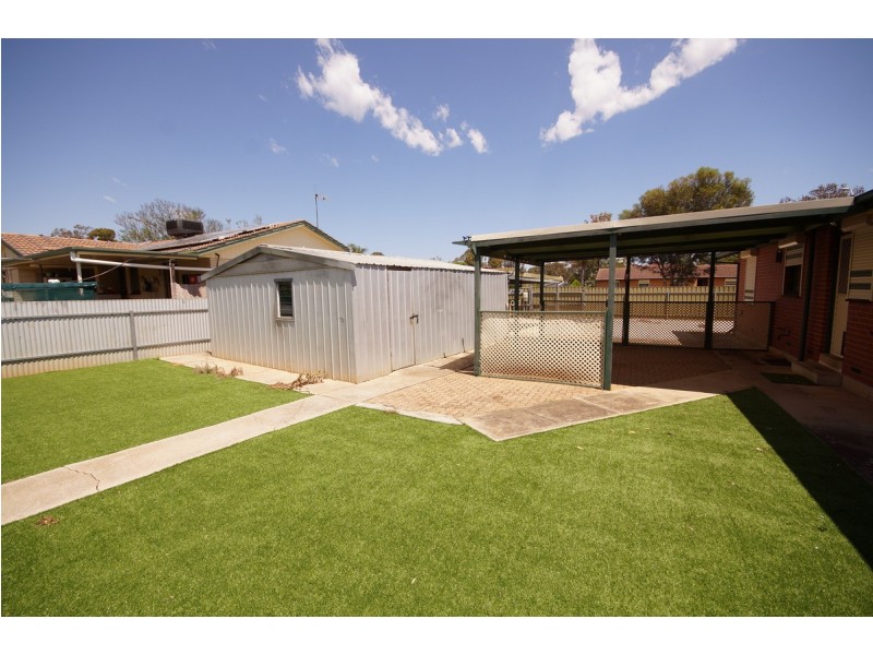 8 Noora Crescent, Munno Para SA 5115