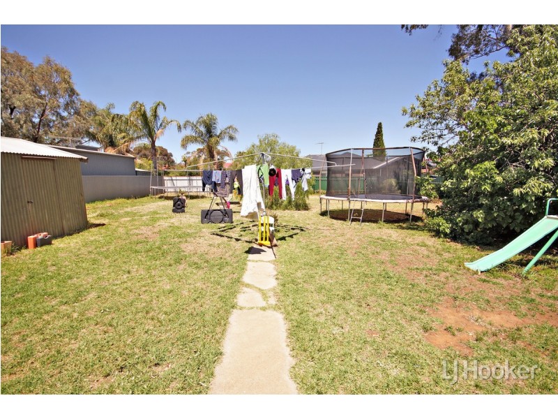 33 Peacock Road, Elizabeth Downs SA 5113